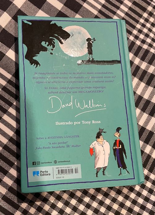 Mega Monstro de David Walliams