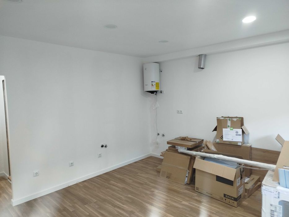 Floor Installation528942100256532481