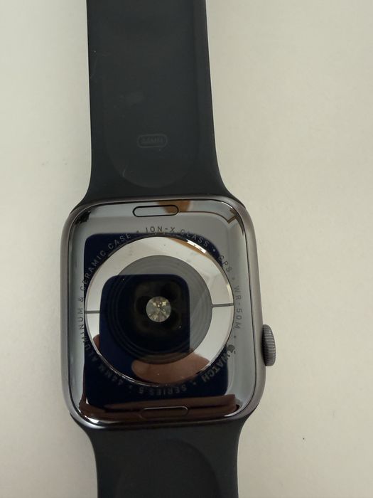 Apple Watch Series 5 44