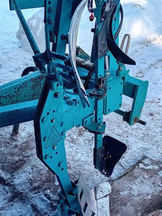 Плуг оборотний Eberhardt 3 корпусний як Lemken Europal 5 на кукурудзу