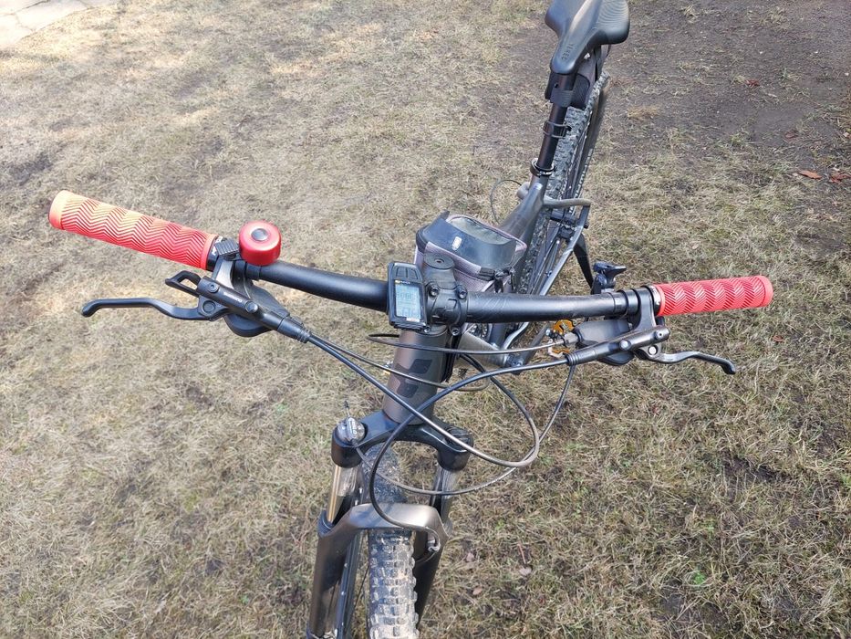 Rower Cube M koło 29