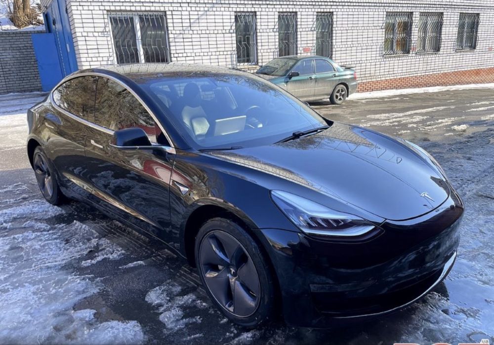 Tesla Model 3 2018
