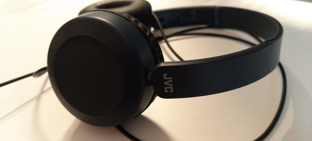 Słuchawki przewodowe nauszne zamknięte JVC HA -S31M-A