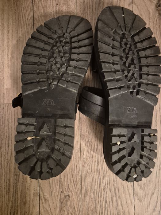 Klapki Zara, roz. 39