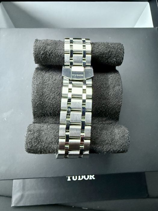 Tudor Royal 28600 azul