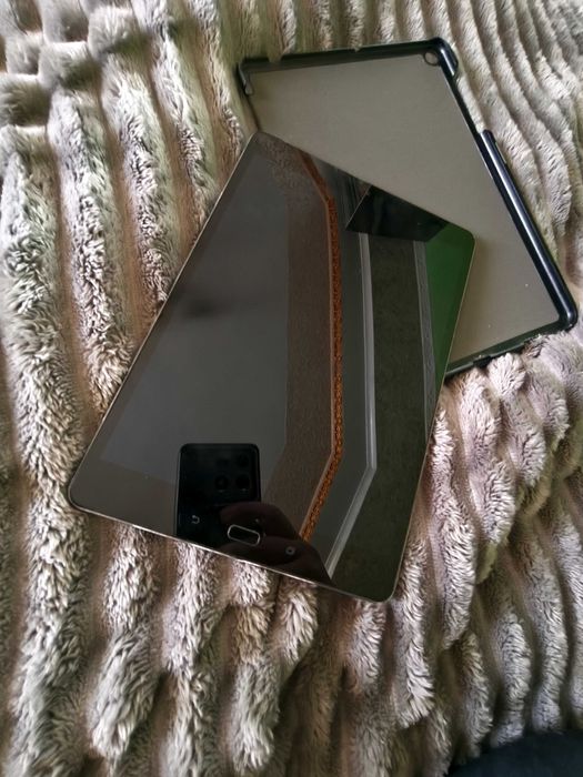 Планшет ASUS p027