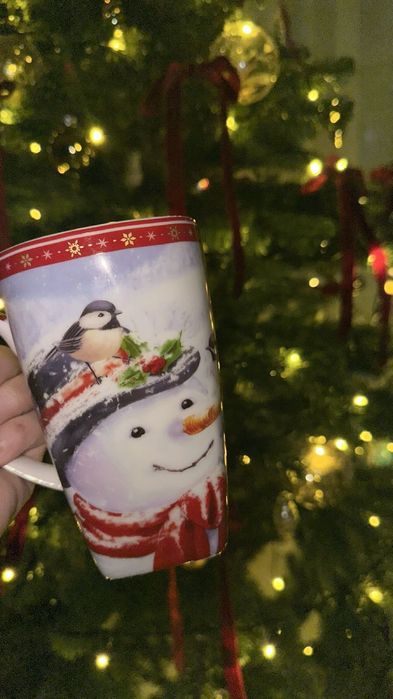 Новорічна чашка з принтом сніговика