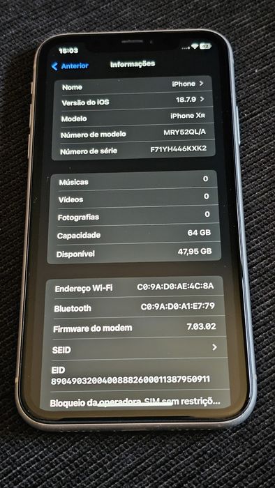 IPhone XR.  64g.