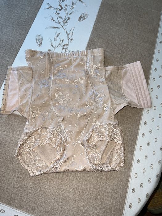 Majtki modelujące wygładzające tezenis triumph