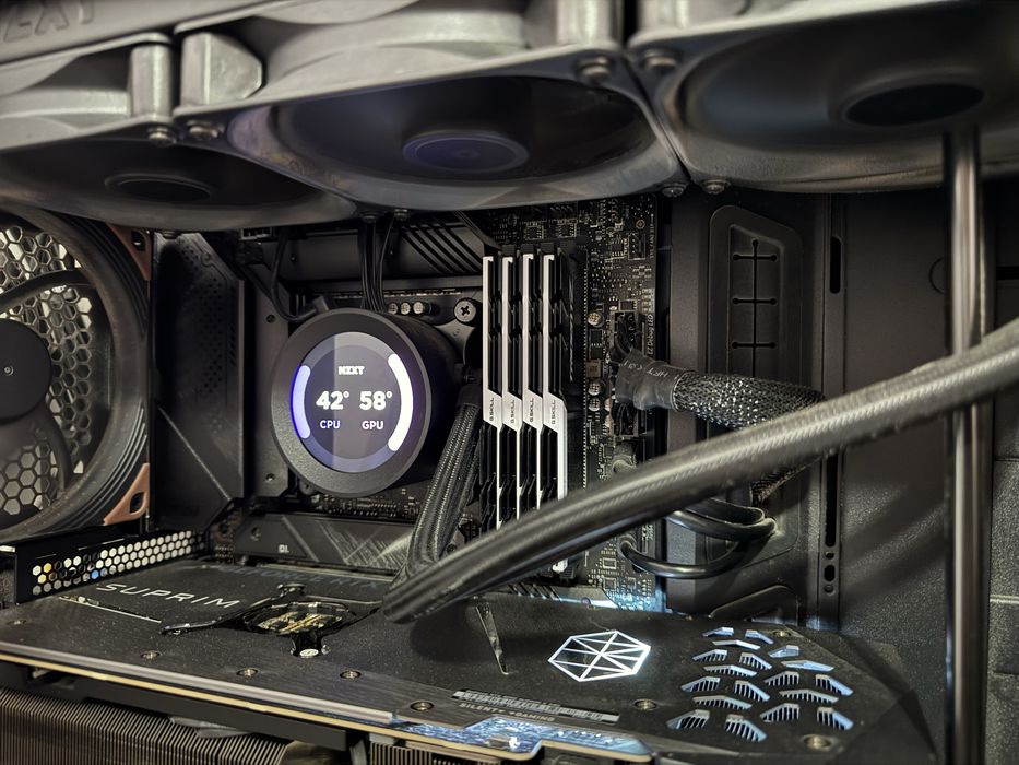 Zestaw Gamingowy i7-13700K / 64GB RAM / Z690 Tomahawk / Kraken Z73 LCD