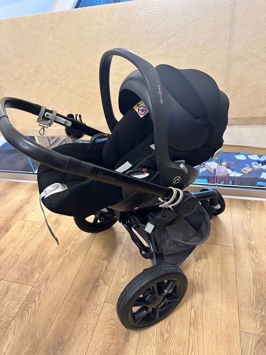 sprzedam wózek Quinny Moodd, spacerówka, gondola, fotelik samochodowy