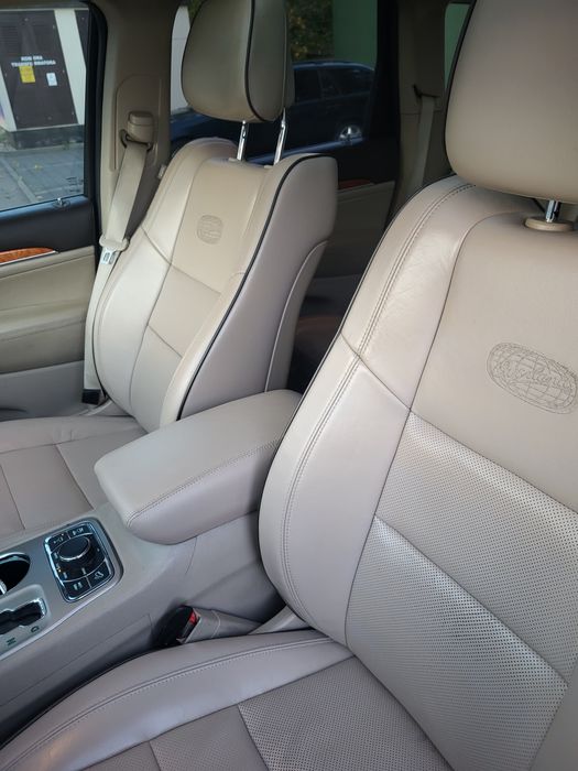 Jeep Grand Cherokee wk2 Pruszków • OLX.pl