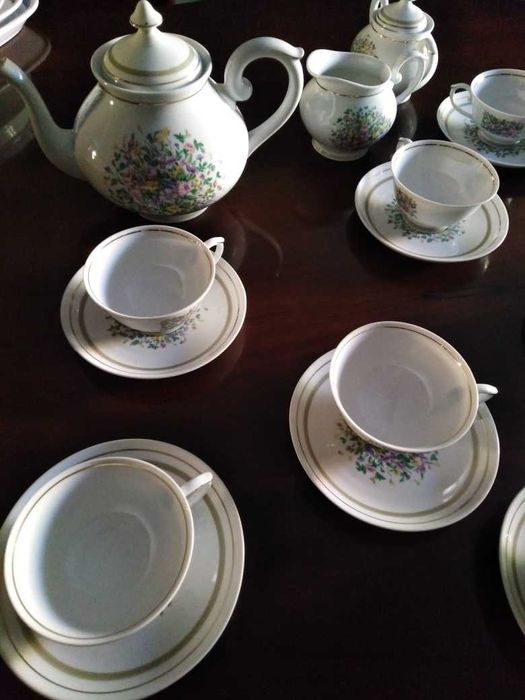 Louça Vista Alegre , conjunto de chá