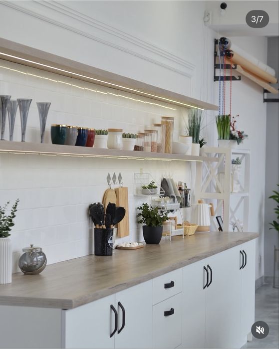 Продам готовий бізнес фотостудію з трьома фотозонами + фотофон