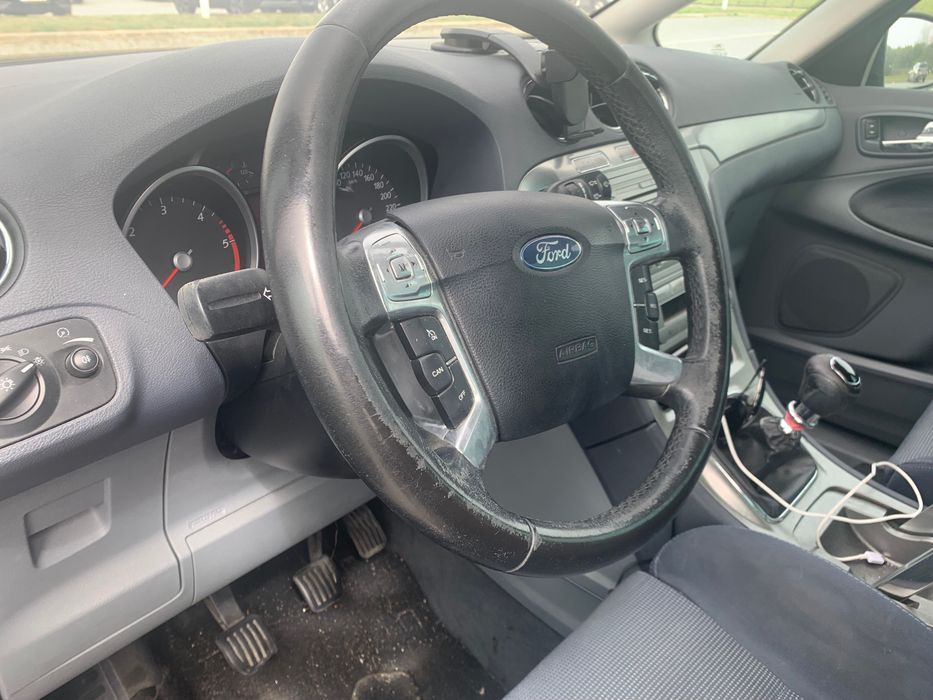 Vendo Ford Smax diesel