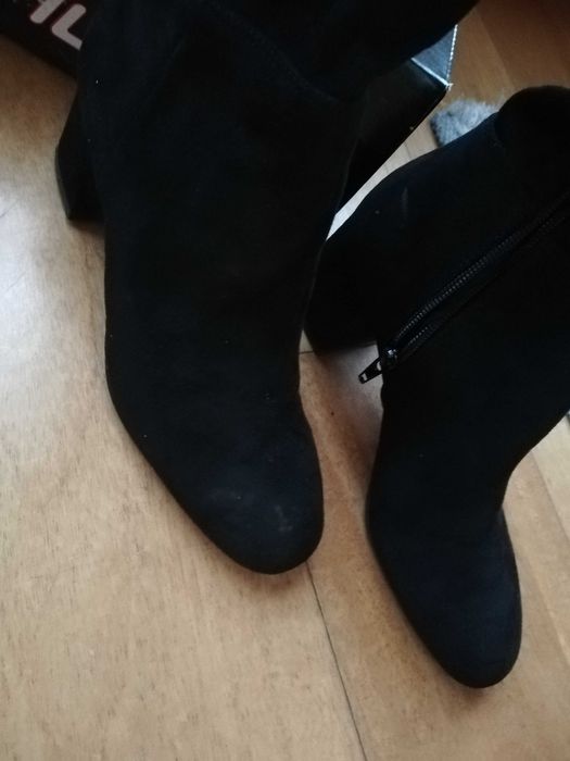 Botas camurça, cano alto preto, 36