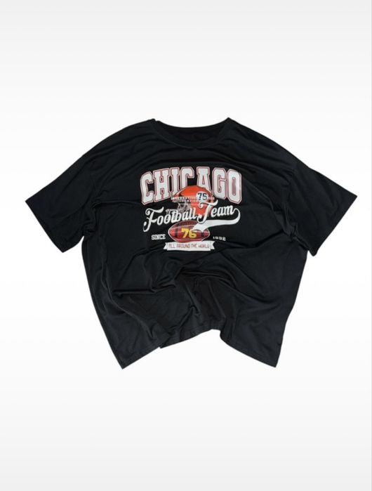 Czarna koszulka “Chicago Football Team”