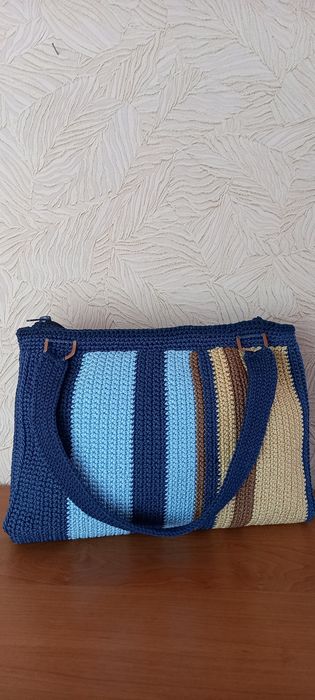 Продам вязанную сумку