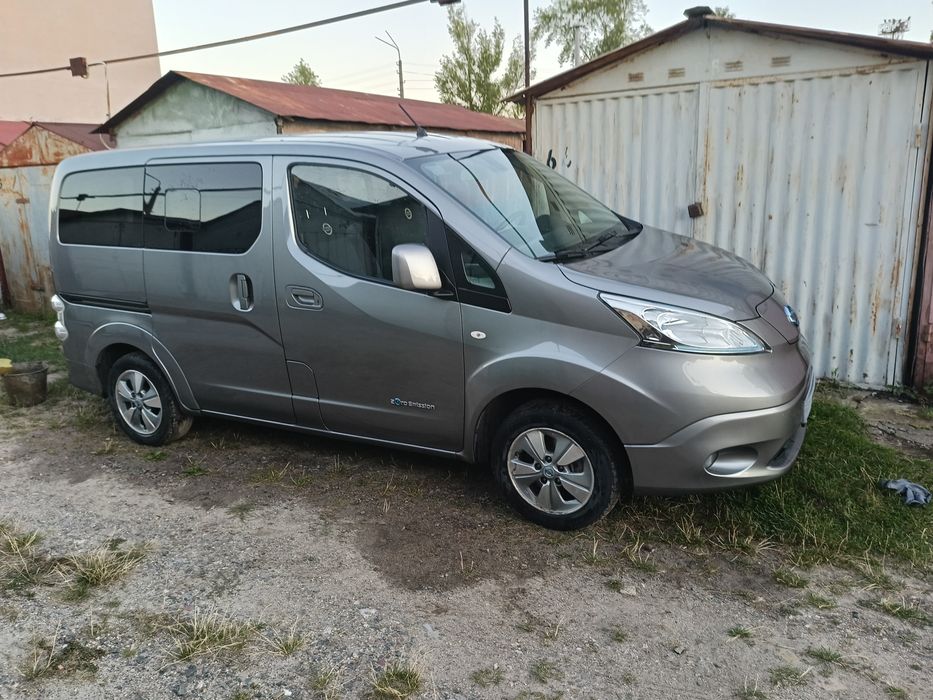 Продам нісан e-nv200 2015р.а