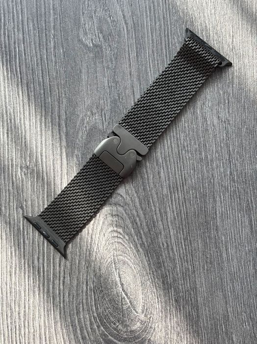 Ремінець Apple 49mm Black Titanium Milanese Loop - Medium