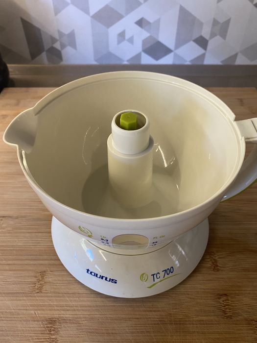 Estremedor citrinos eletrico