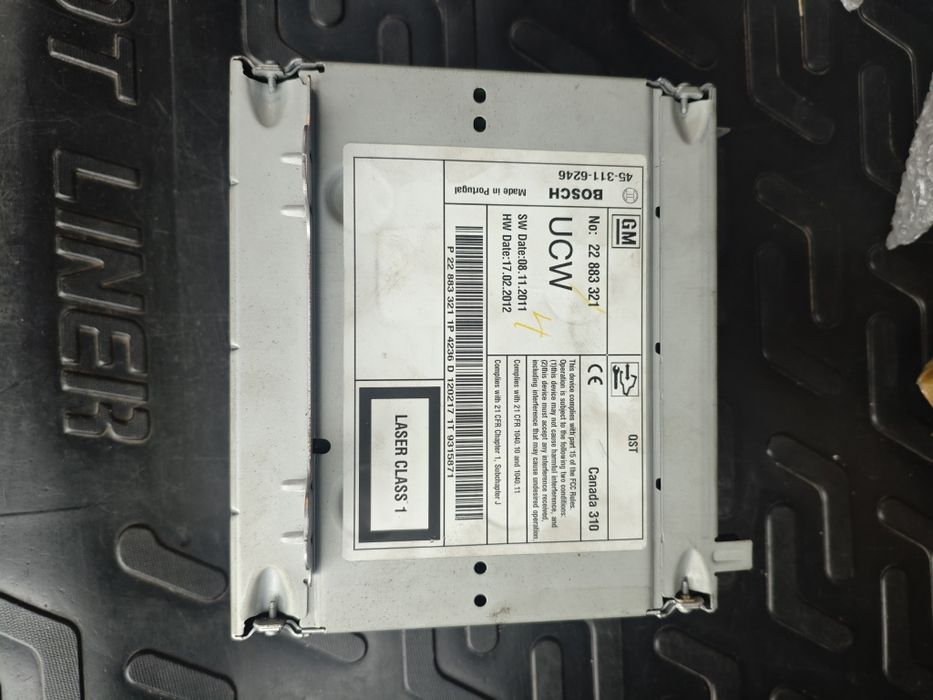 Штатна мультимедіа NAVI 900 OPEL Astra j .в гарному стані .