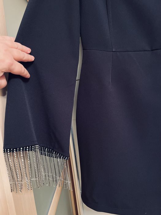 Продам коктельну сукню чорну розмiр М