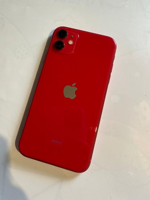 IPhone 11  красный Б/у