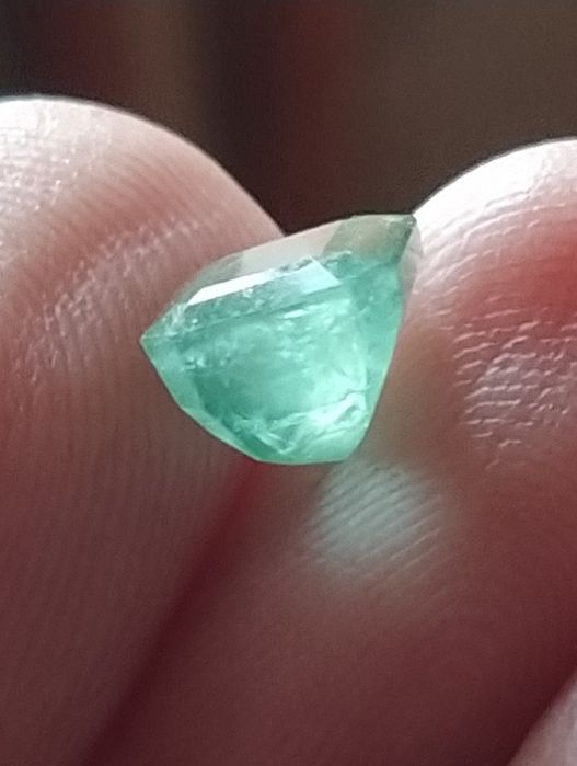 Натуральный изумруд  2.15 карат