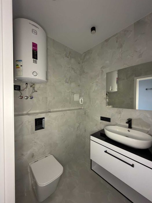 Продажа 1-комнатной квартиры в ЖК Скай Сити по улице Варненская.