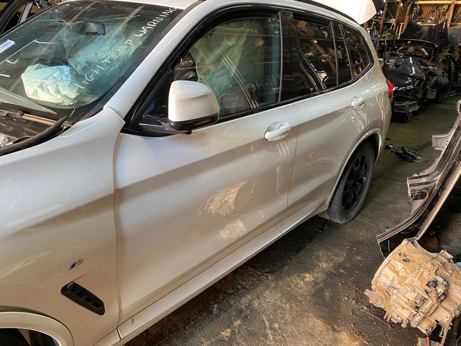 Двері BMW iX3 G08 Двері X3 G01 Двері БМВ Х3 Г08 Г01 Двері іх3 Г08 білі