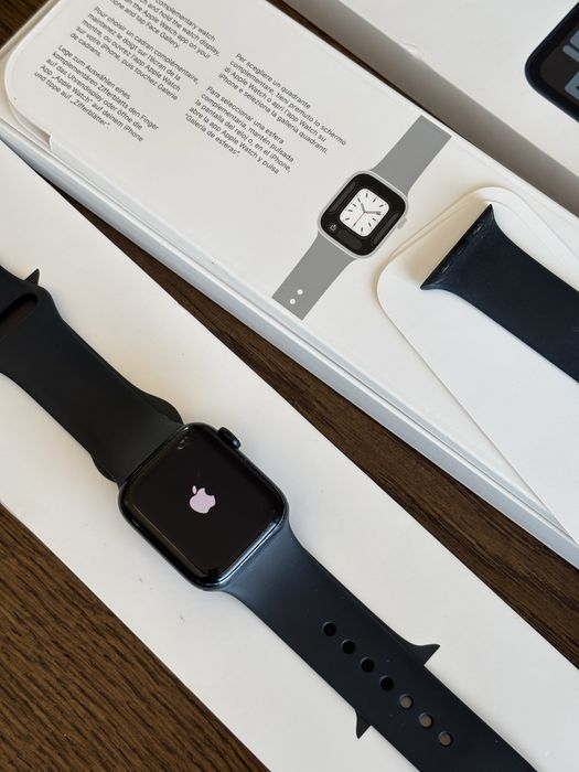 Apple Watch SE 2  GPS 40 mm