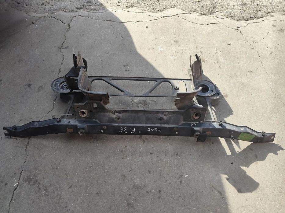BMW 3 E36 FRENTE CHAPA FIBRA - Z505