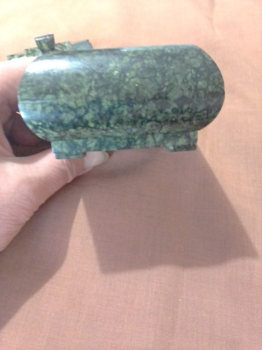 Шкатулка из природного змеевика