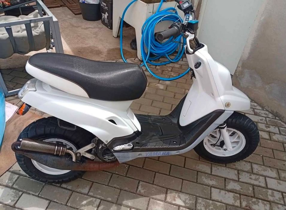 Yamaha bws naked