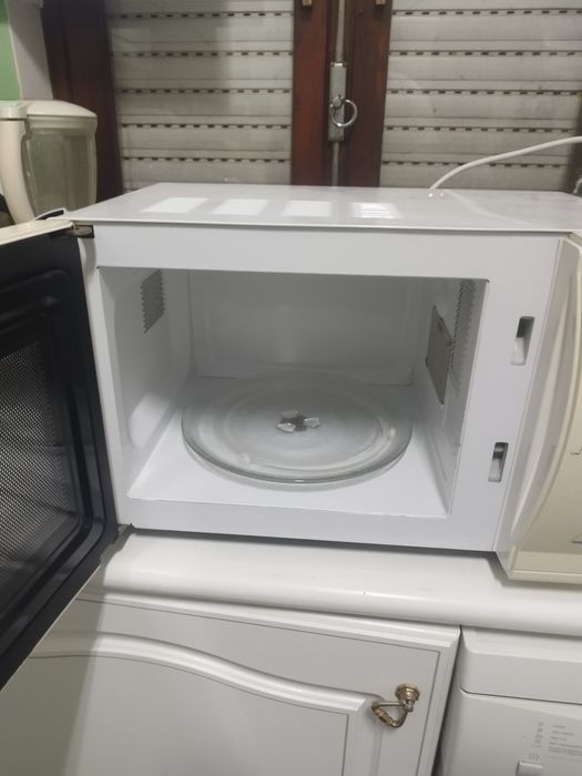 Micro-ondas branco