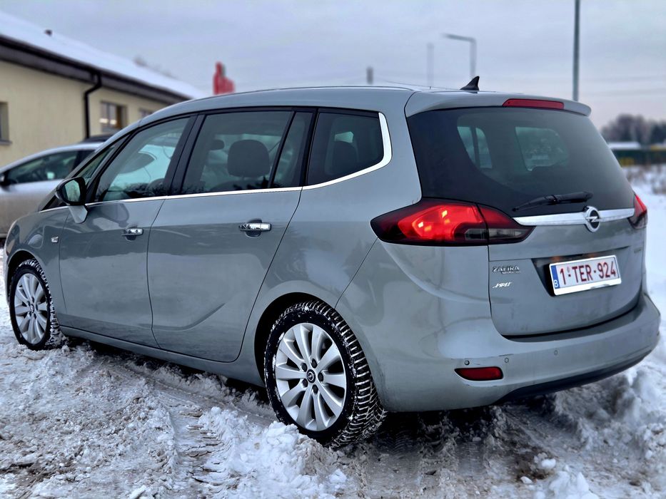 Opel Zafira 2.0 Diesel 2013 rok 7 foteli BOGATA WERSJA
