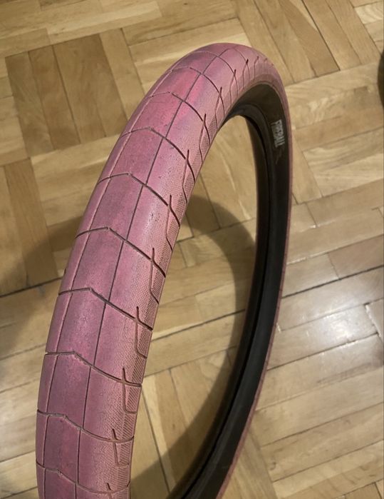 Części bmx (opony,zębatki,suport,gripy,peg)