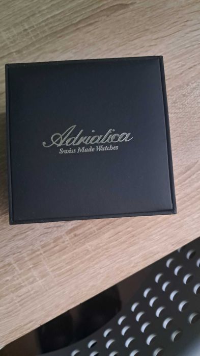 Zegarek damski Adriatica biżuteryjny