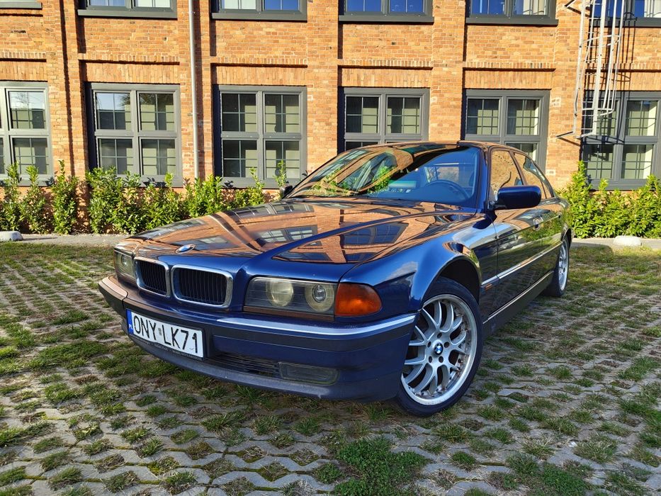 BMW Seria 7