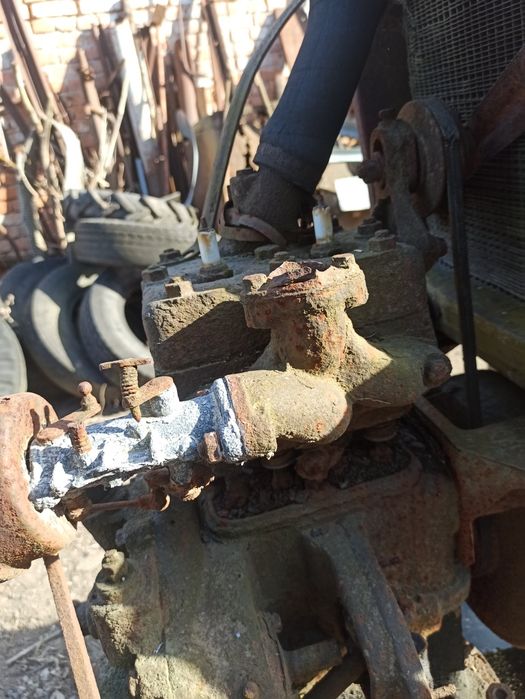 Двигун під відновлення