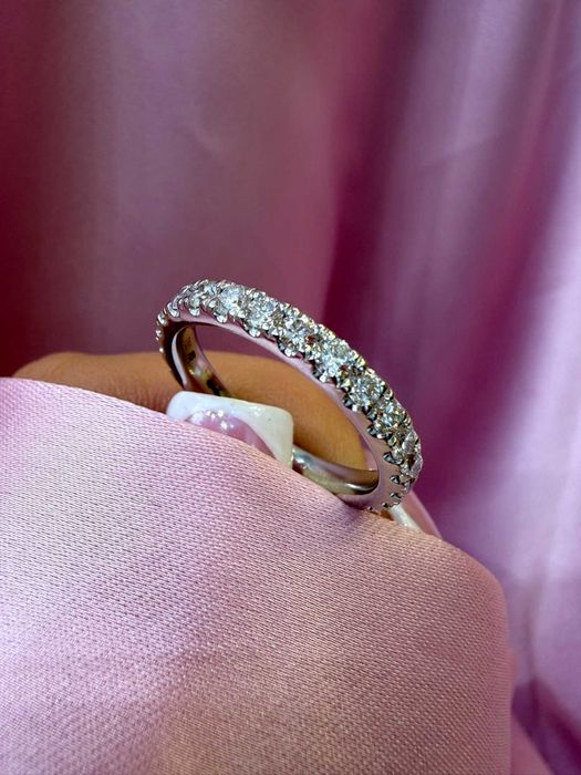 Obrączka Eternity z diamentami naturalnymi 1.50 CT