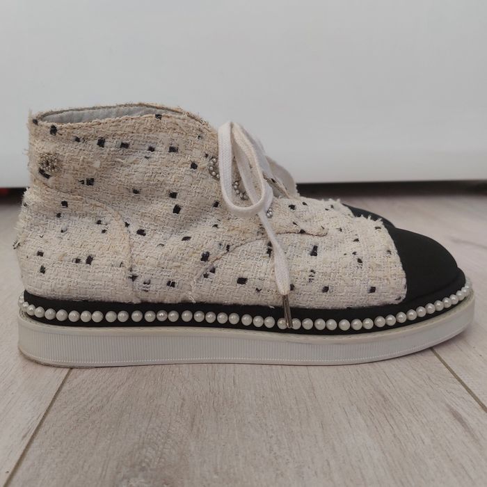 Chanel trampki tweed pearls 39