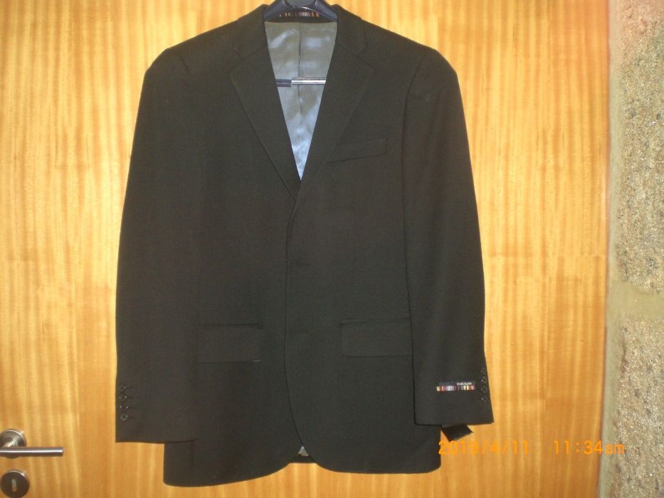 Casaco homem "River Island"novo Tam.36 S