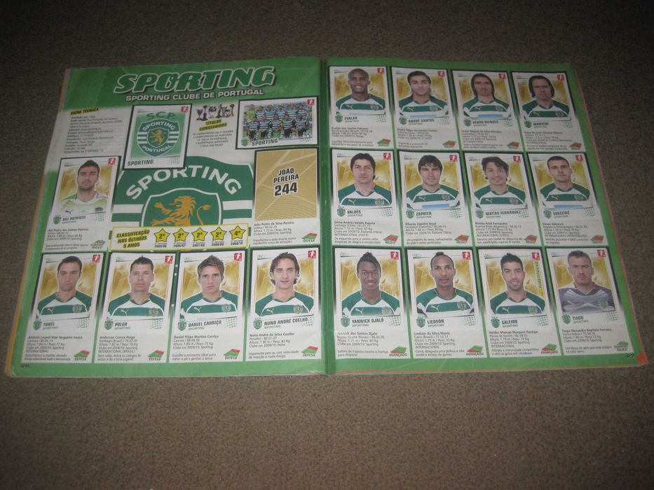 Caderneta de Futebol da Super Liga 2010/2011