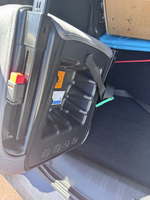 Assento elevatorio para crianca com isofix