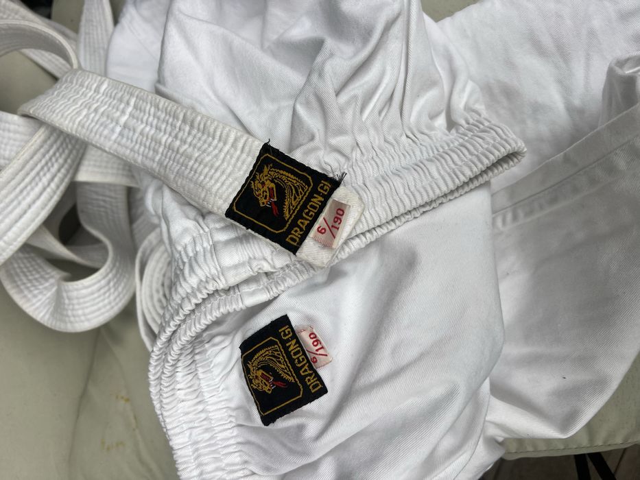 Kimono de artes marcias adulto.