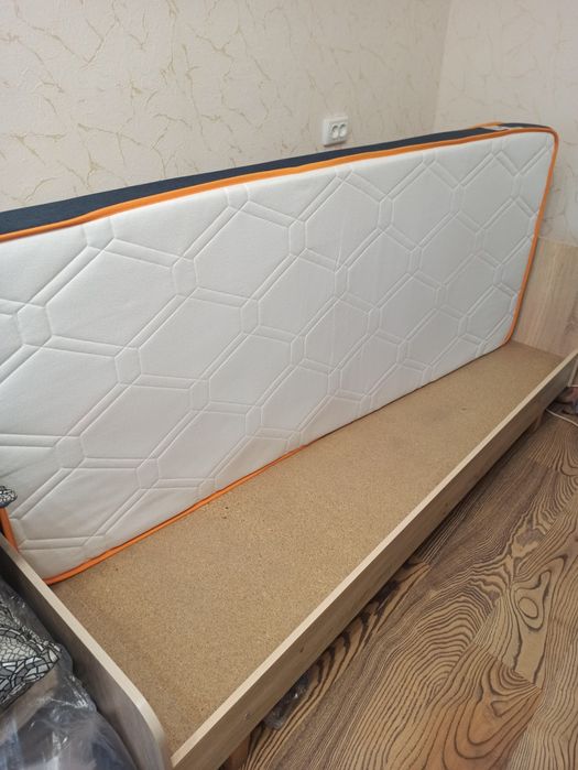 Кровать односпалка