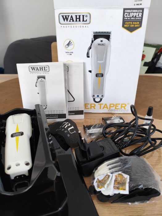 Vende-se Máquina de cortar cabelo Wahl Super taper