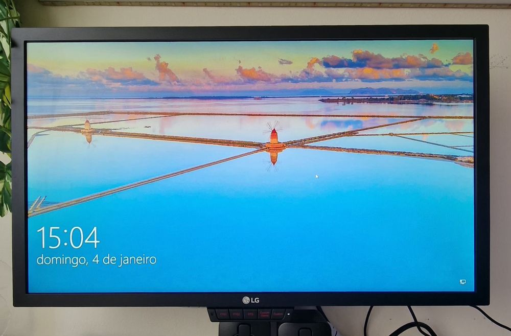 Monitor Gaming LG